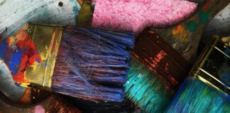 Photo by RhondaK Native Florida Folk Artist on Unsplash